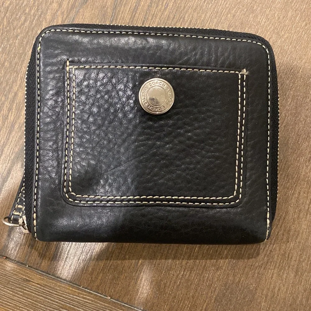 Coach bundle - Picture 4 of 7